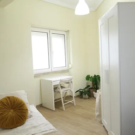 Проживание в семье Alvalade Coliving Hub